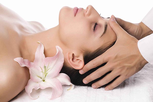 Massage Thuỵ Điển có thể cải biến động tác khi massage mặt