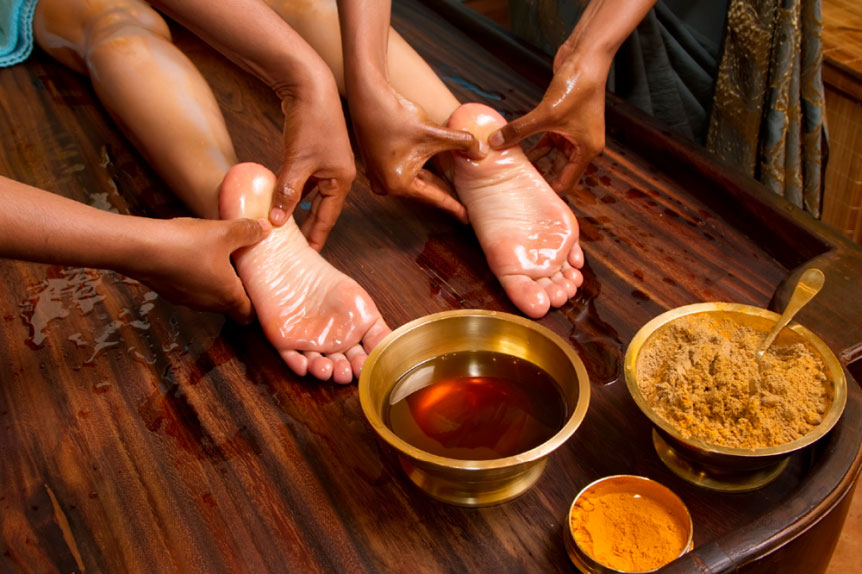 Massage thường xuyên để đôi chân được khỏe mạnh
