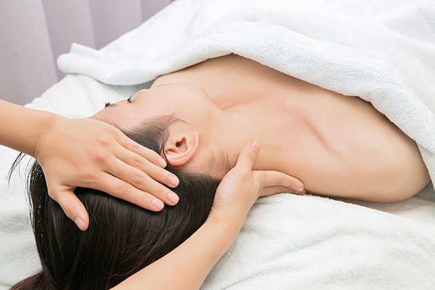 Tham gia khóa học để trở thành kỹ thuật viên massage cổ, vai, gáy dưỡng sinh đông y chuyên nghiệp