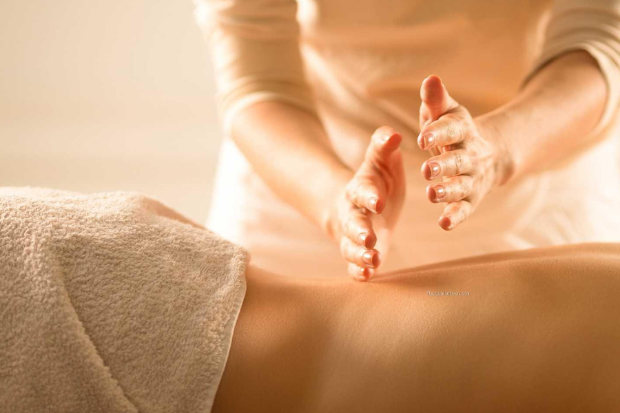 Massage trị liệu là phương pháp chăm sóc sức khỏe phổ biến