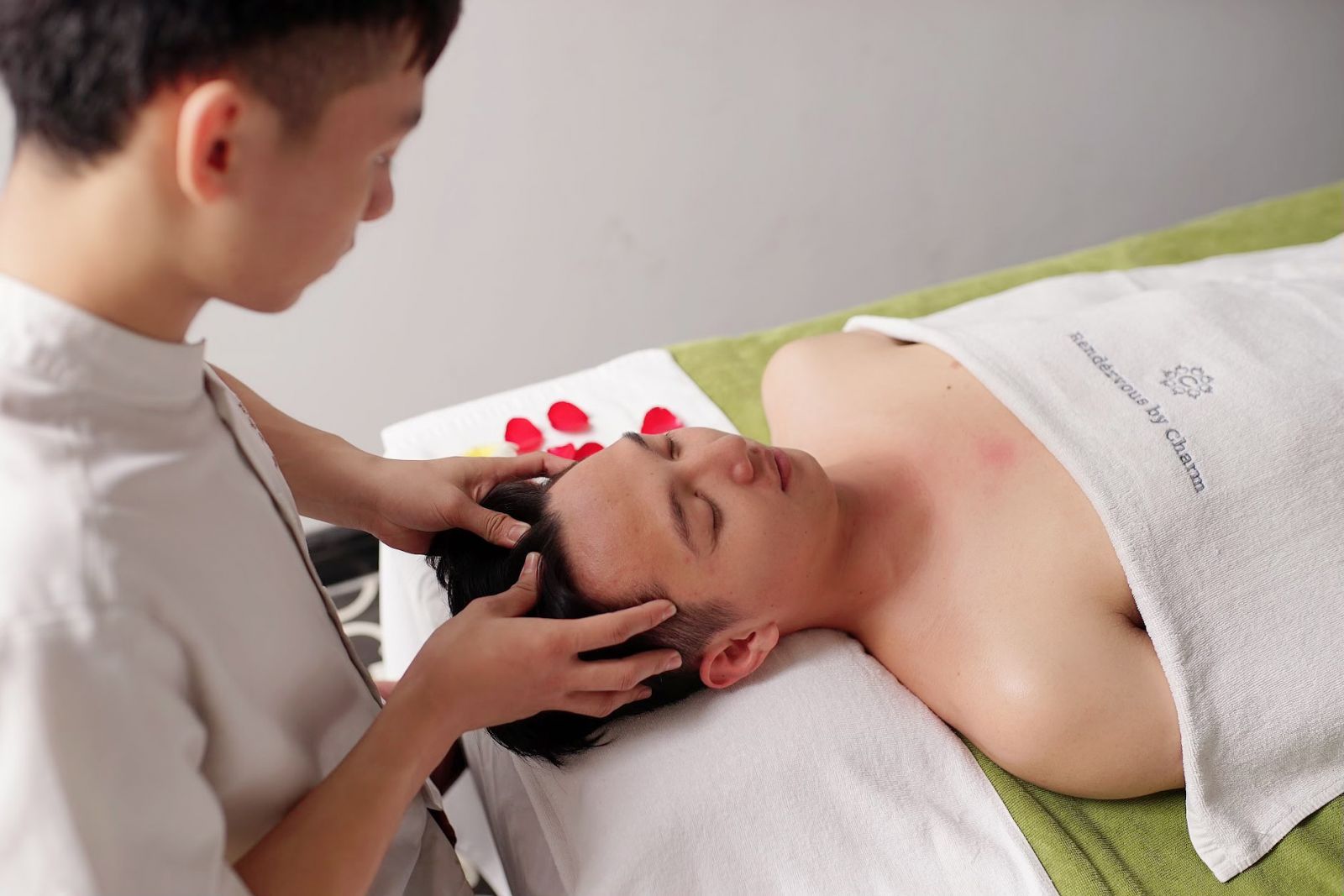 Mỗi loại massage có các đặc điểm và công dụng riêng