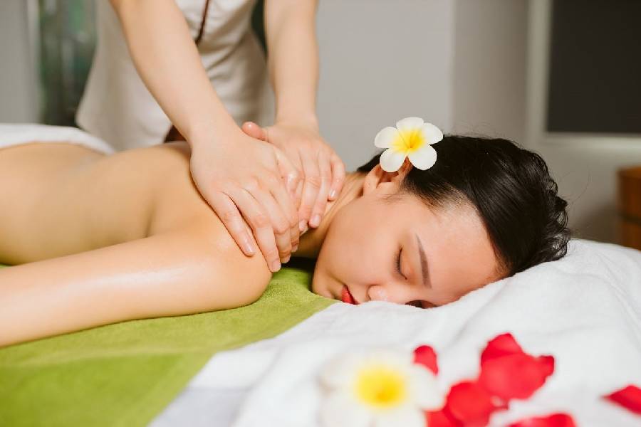 Massage trị liệu đòi hỏi sức lực và thời gian, đặc biệt khi phải làm việc liên tục