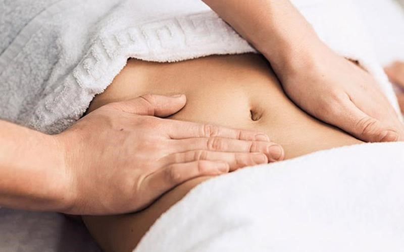 Kết hợp ấn huyệt Khí Hải với một số huyệt khác để điều trị các rối loạn về kinh nguyệt ở phụ nữ