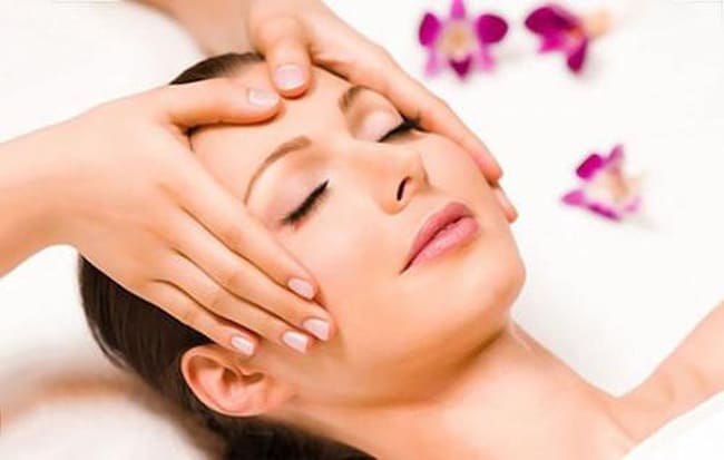 Massage body Trung Hòa có tác dụng giúp dưỡng da hiệu quả