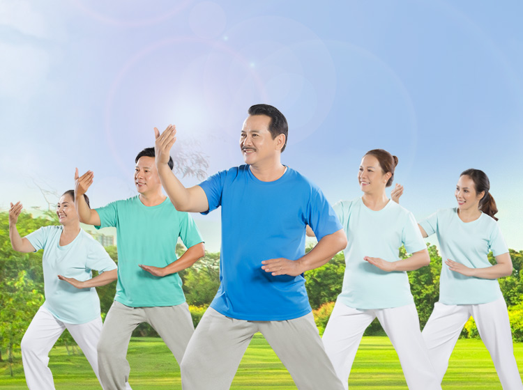 Tập thể dục cùng bạn bè giúp người già cải thiện sức khỏe và các mối quan hệ xã hội